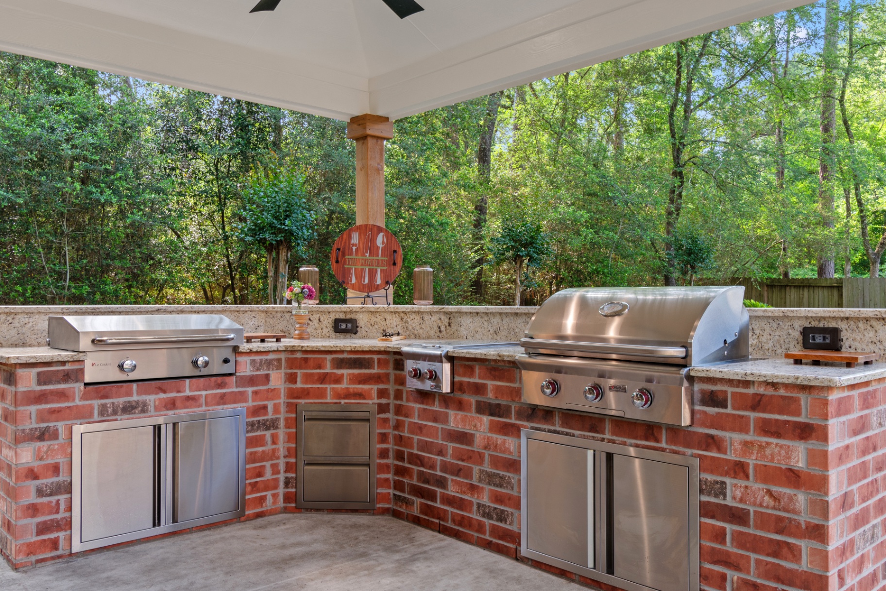 Completed outdoor kitchen project 8