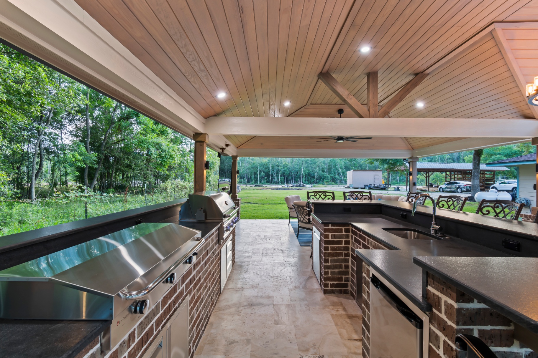 Completed outdoor kitchen project 12