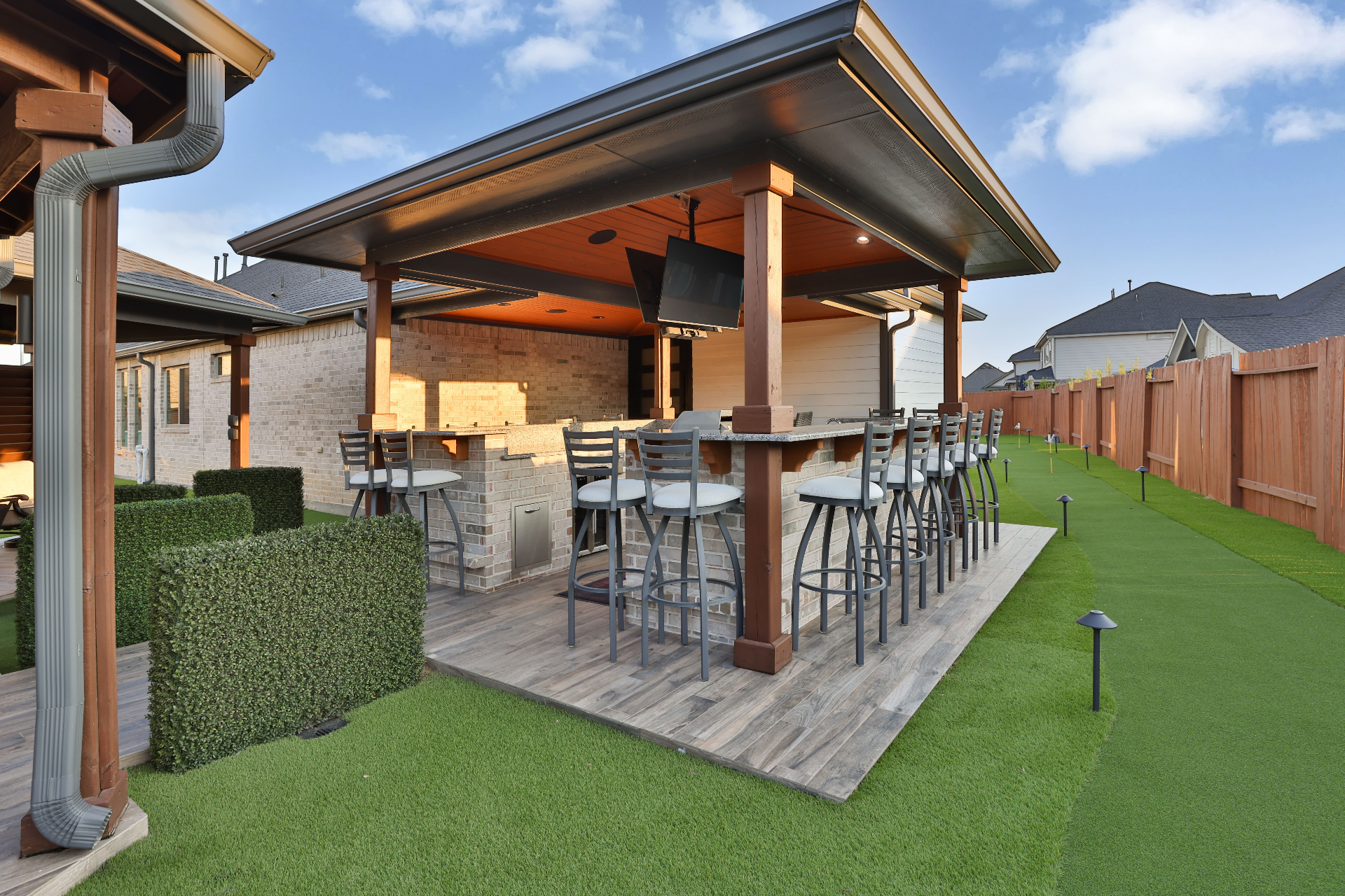 Completed outdoor kitchen project 1
